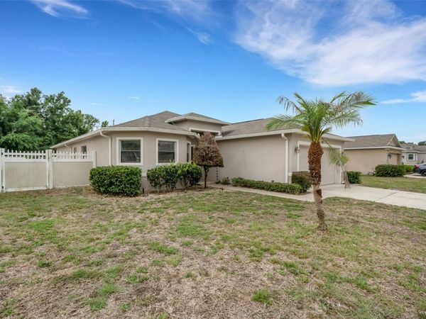 1712 CHARMI DRIVE, LAKELAND, FL 33810
