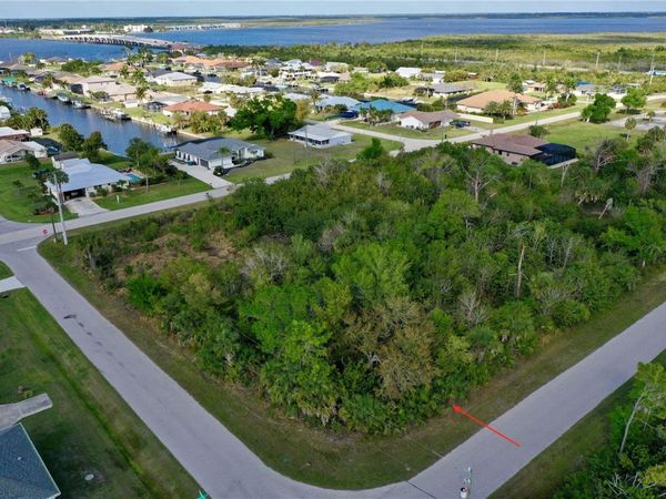 14158 HOPEWELL AVENUE , PORT CHARLOTTE, FL 33981