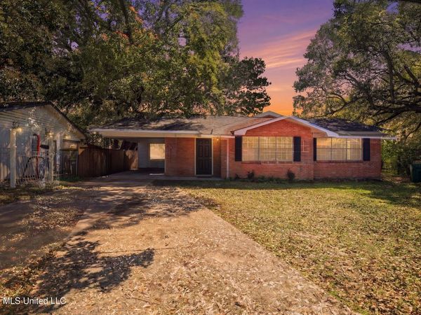 16205 Seville Court, Biloxi, MS 39532