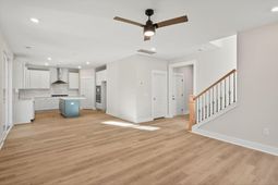 220 Creek Pointe Dr Drive photo 4