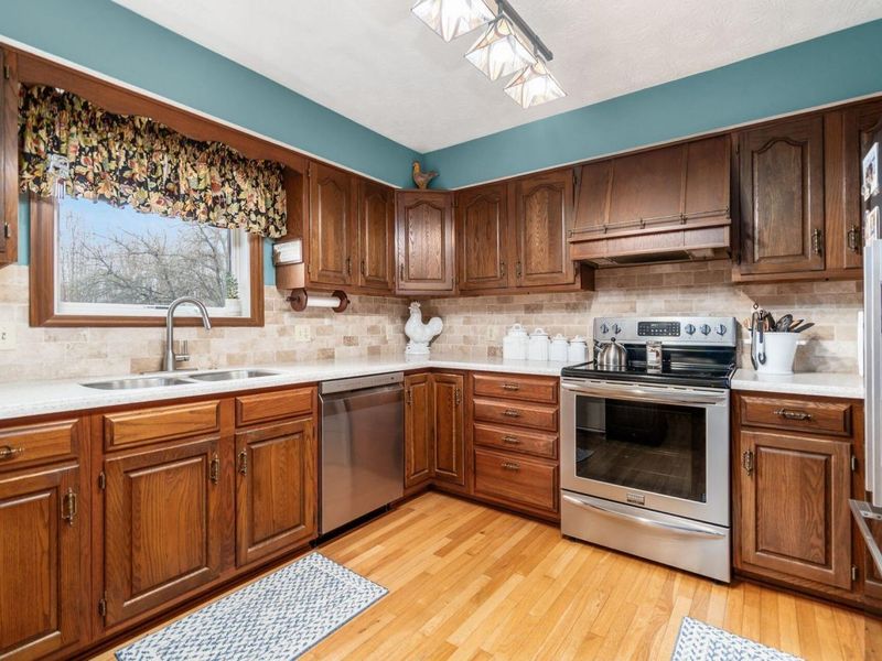 7576 Lee Road, Westerville, OH 43081 Photo 11