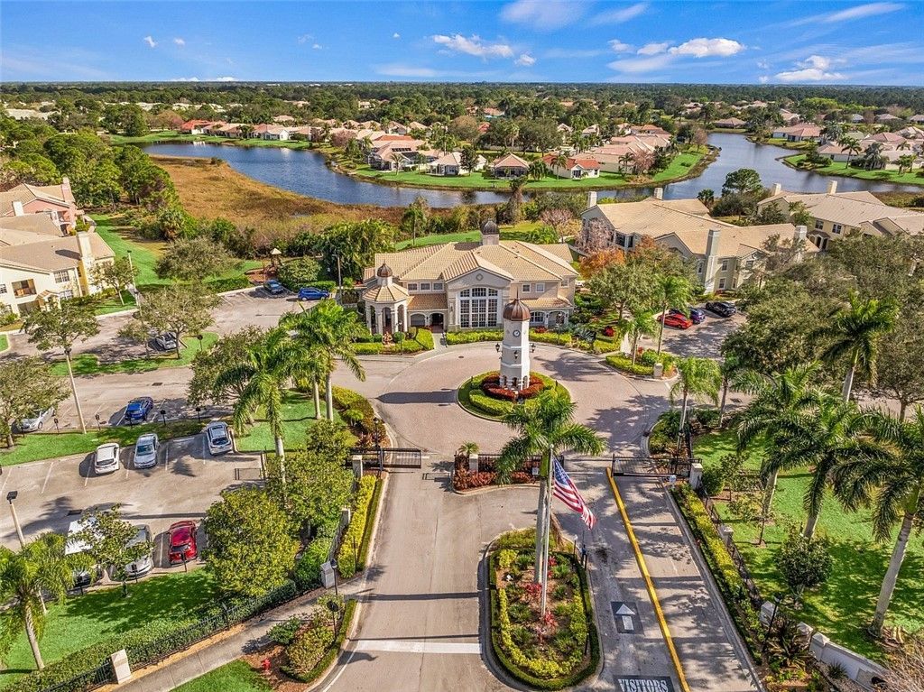 106 SW Peacock Boulevard, Unit 4-102, Port Saint Lucie, FL 34986 Photo