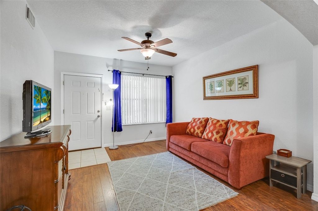 106 SW Peacock Boulevard, Unit 4-102, Port Saint Lucie, FL 34986 Photo