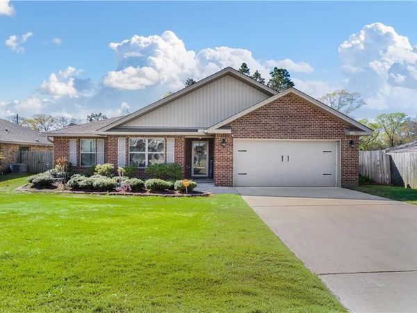 8367 Calgary Drive S, Mobile, AL 36695