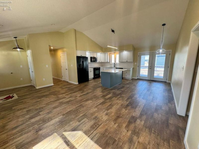 111 Tuscarawas Trail, Sandusky, OH 44870 Photo 7