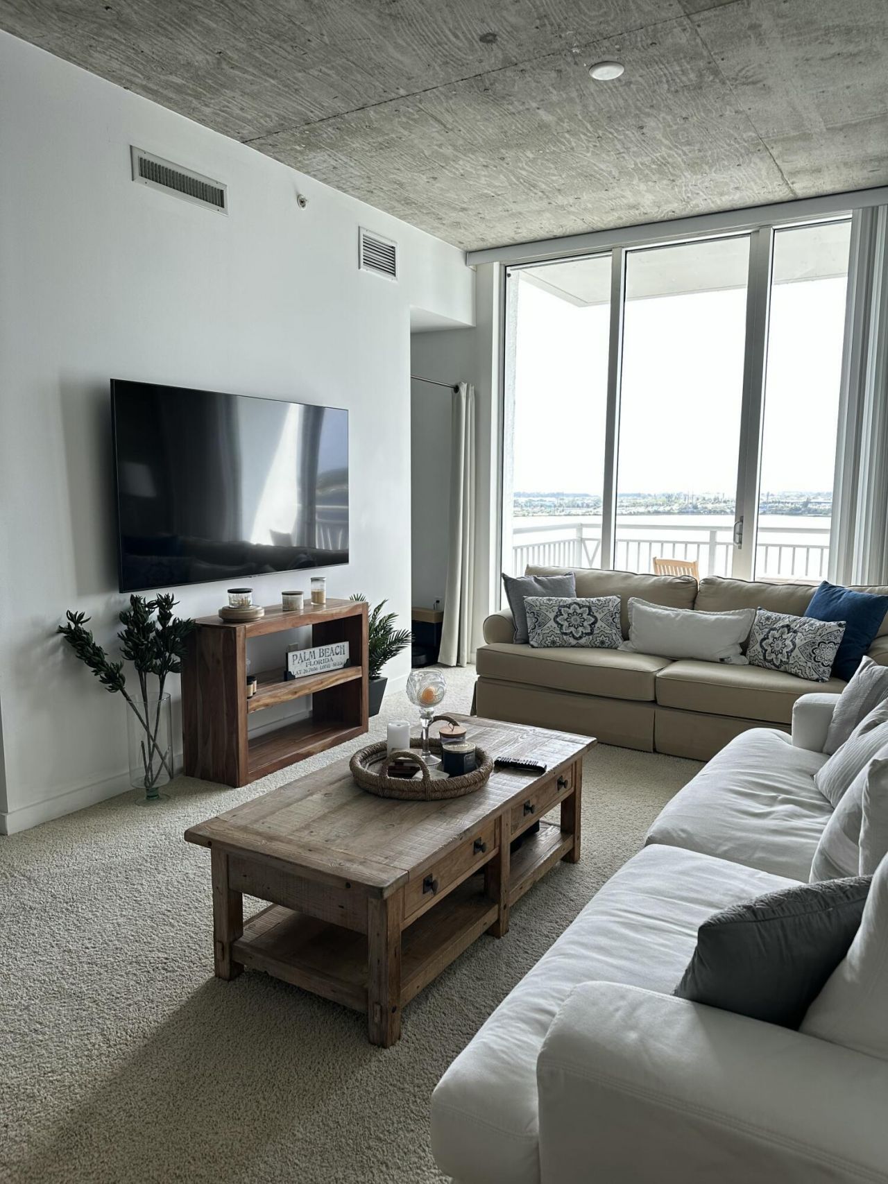 300 S Australian Avenue, Unit 911, West Palm Beach, FL 33401 Photo