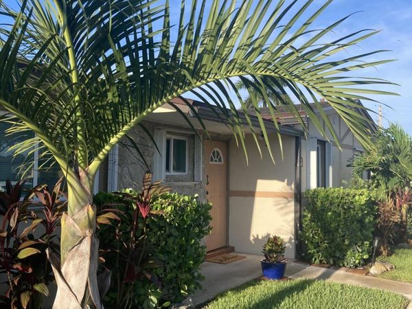 2847 Ashley Drive W, Unit G, West Palm Beach, FL 33415