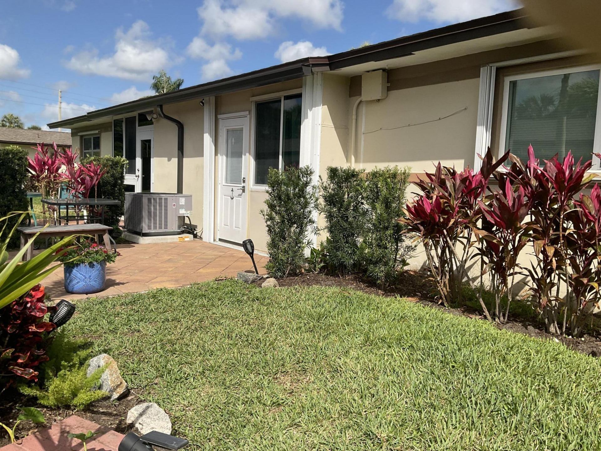 2847 Ashley Drive W, Unit G, West Palm Beach, FL 33415 Photo