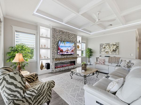 1011 Sweetgrass Street, Loxahatchee, FL 33470