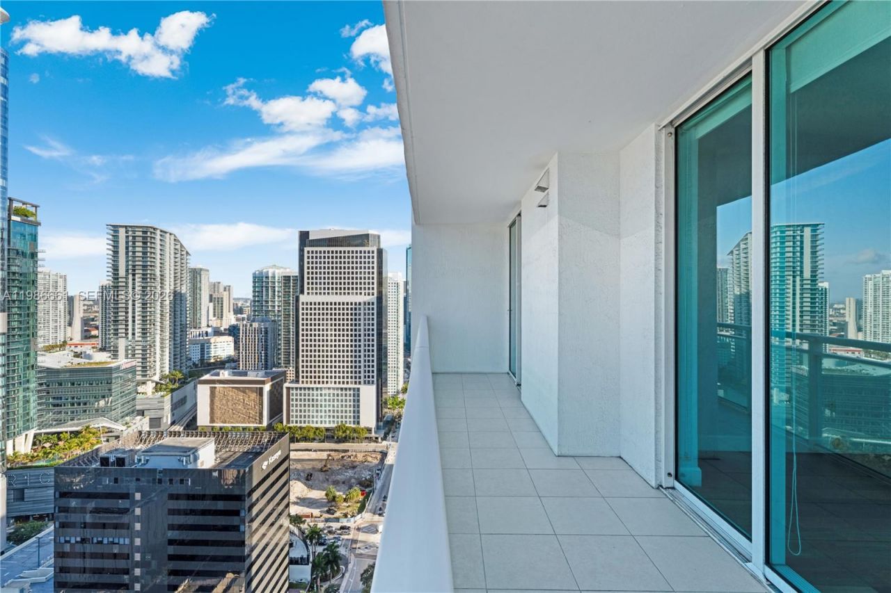 951 Brickell Ave , Unit 3607, Miami, FL 33131 Photo