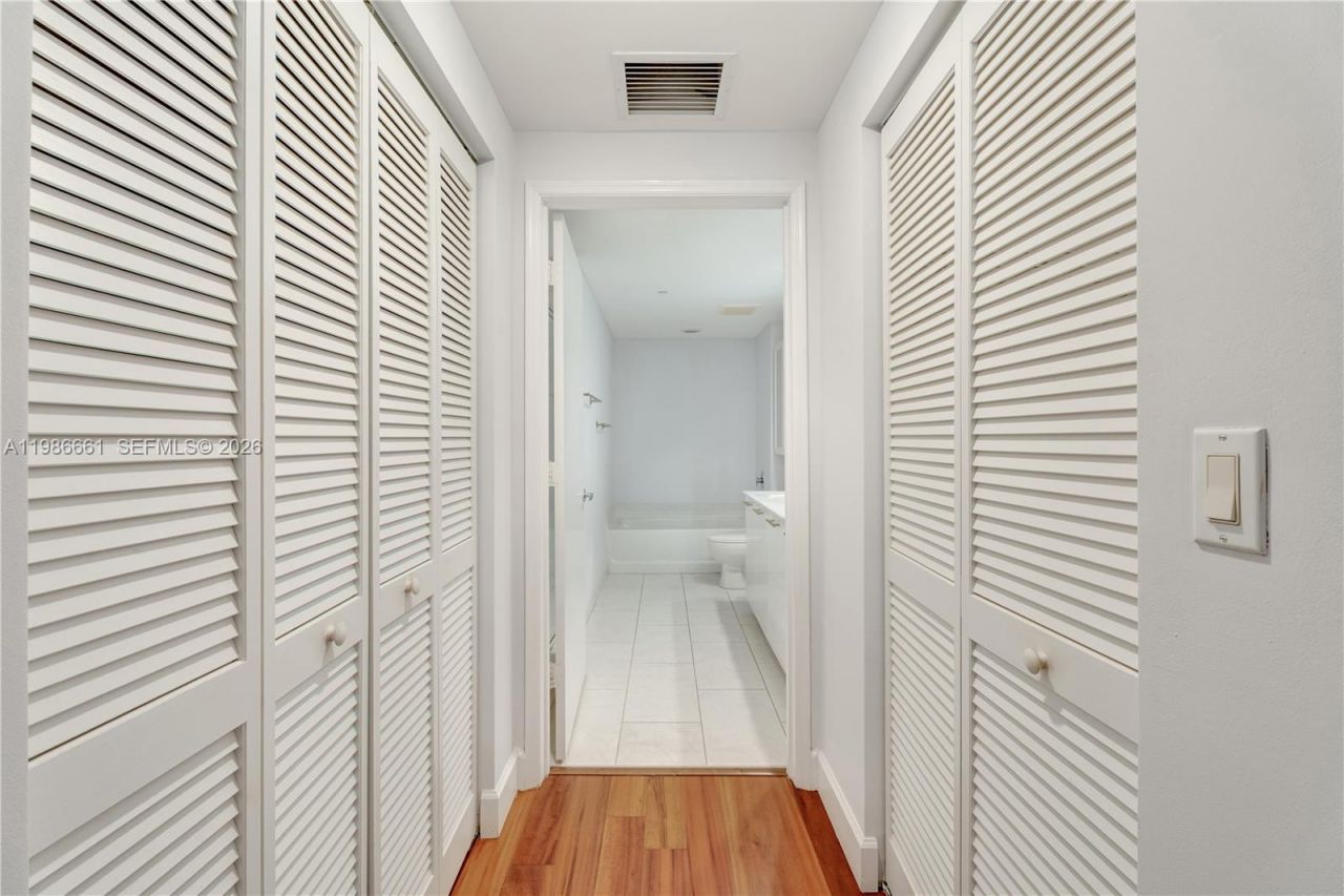 951 Brickell Ave , Unit 3607, Miami, FL 33131 Photo