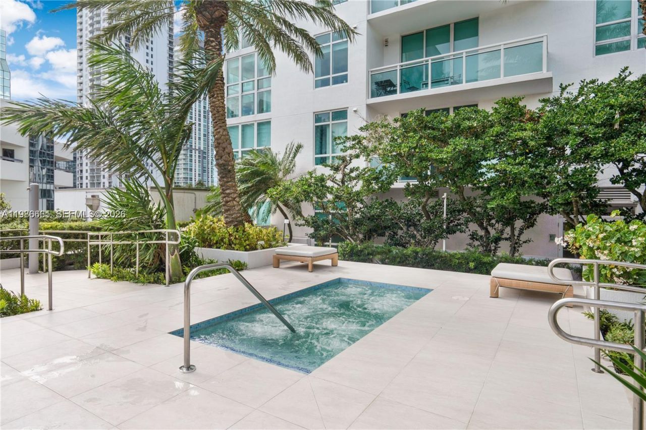 951 Brickell Ave , Unit 3607, Miami, FL 33131 Photo