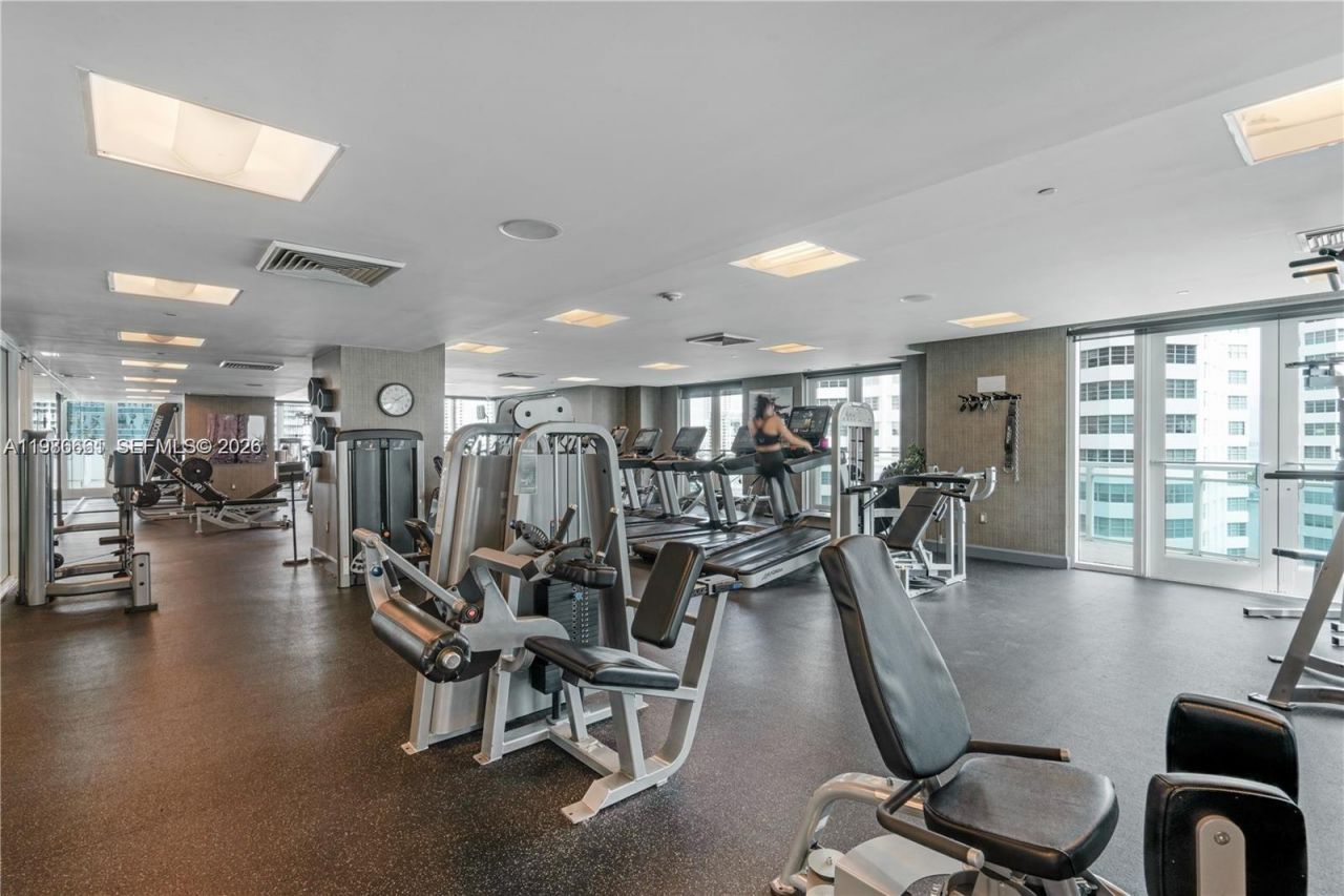 951 Brickell Ave , Unit 3607, Miami, FL 33131 Photo