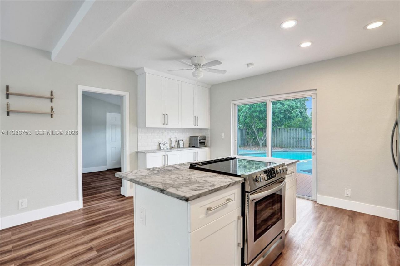 2281 SW 15th St, Fort Lauderdale, FL 33312 Photo