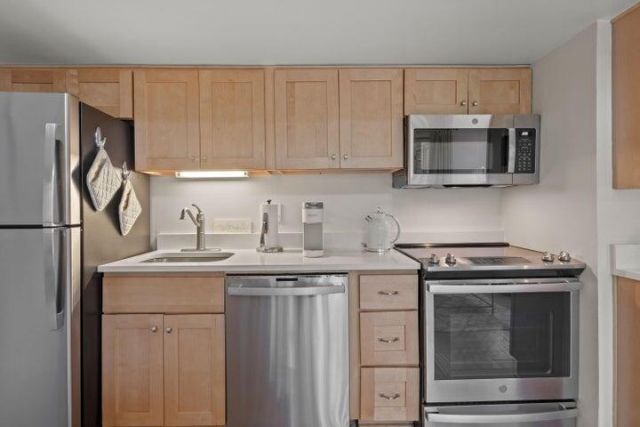 4251 Mariners Watch Drive Photo 5