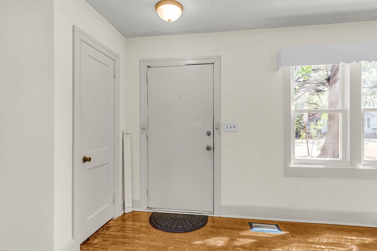 5533 Read Street Photo 7