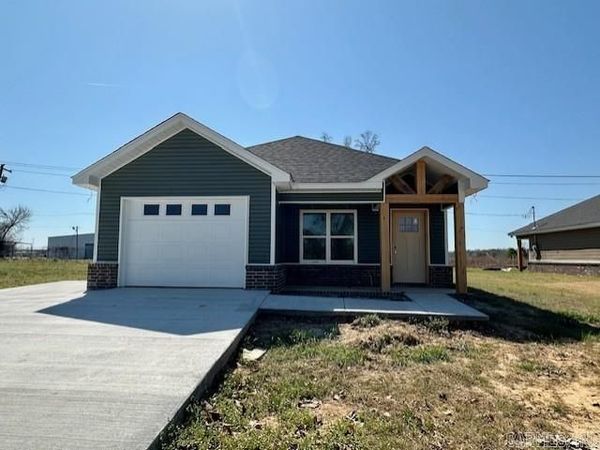 2710 S Belair , Pine Bluff, AR 71601