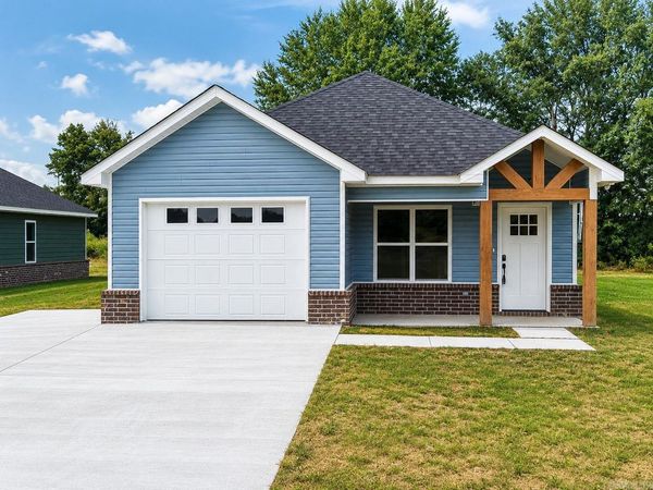 2702 S Belair, Pine Bluff, AR 71601