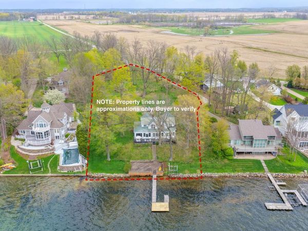 61305 Crooked Creek Road, Cassopolis, MI 49031