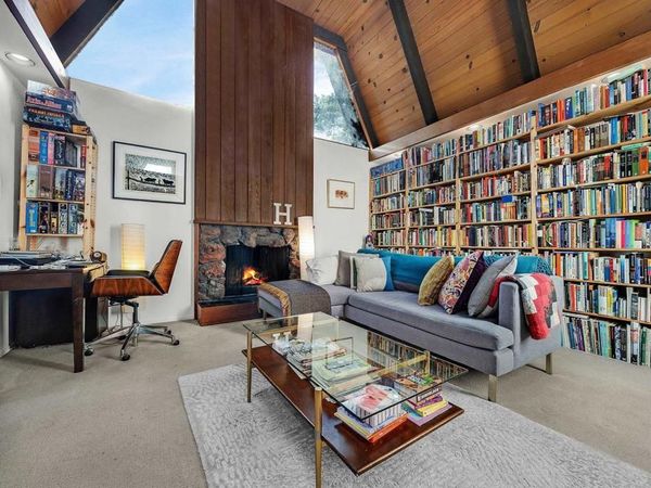 5982 Ascot Dr, Oakland, CA 94611