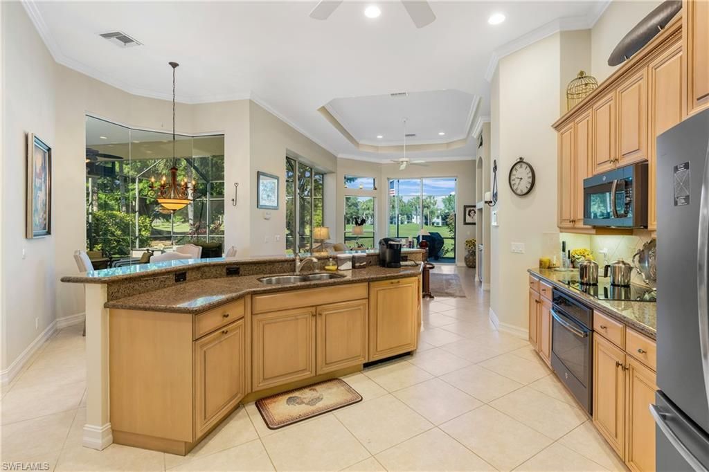 2501 Augusta Dr, Naples, FL 34109 Photo