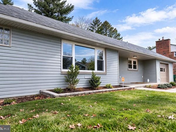 9 OAKMONT ROAD , HARRISBURG, PA 17109