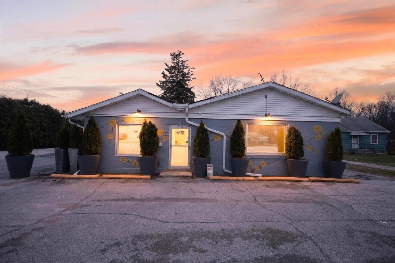 615 E In-212 Michigan City, IN