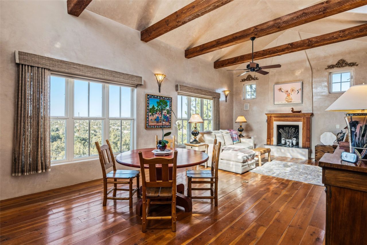 19b Paseo Nopal, Santa Fe, NM 87507 Main Photo