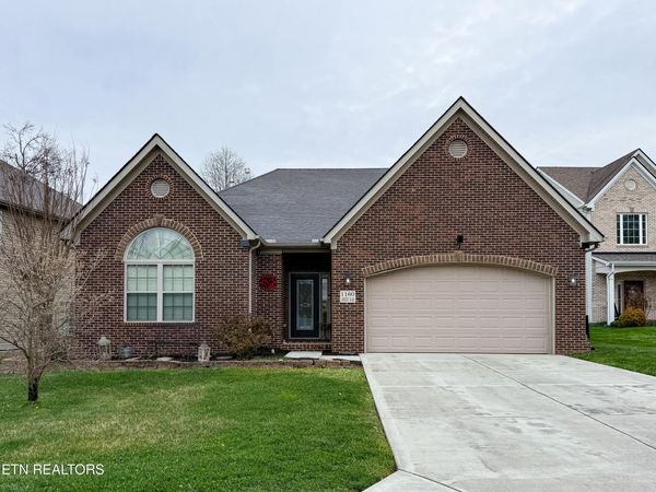 1160 Looking Glass , Knoxville, TN 37919