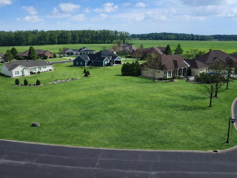 104 Waterford Drive , Bucyrus, OH 44820 Photo 4