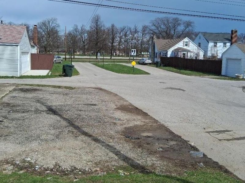 3276 Sullivant Avenue , Columbus, OH 43204 Photo 5