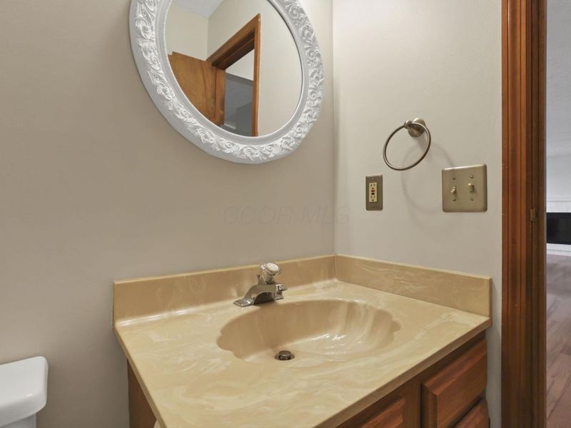 5500 Rushden Drive, Columbus, OH 43230 Photo 51