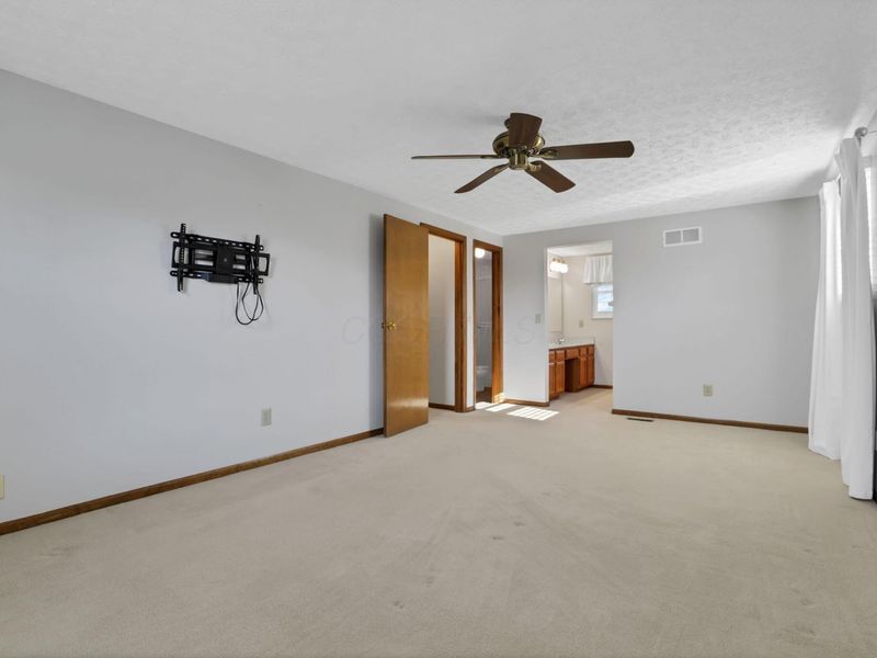 5500 Rushden Drive, Columbus, OH 43230 Photo 57