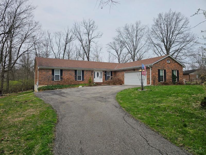 5425 Willow Run Lane, Milford, OH 45150 Photo 1