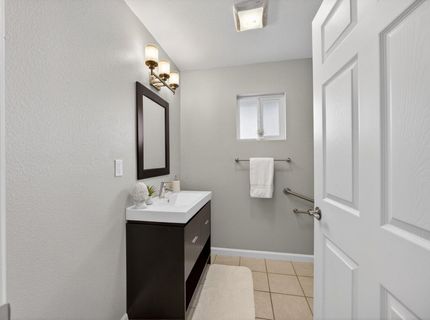 4971 Michele Ln, Sacramento, CA 95822 Photo