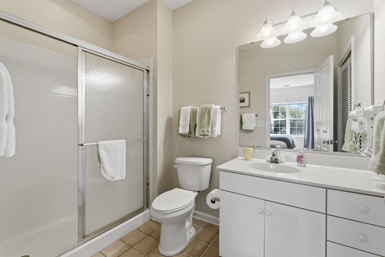 4528 Girvan Dr.  Photo 17