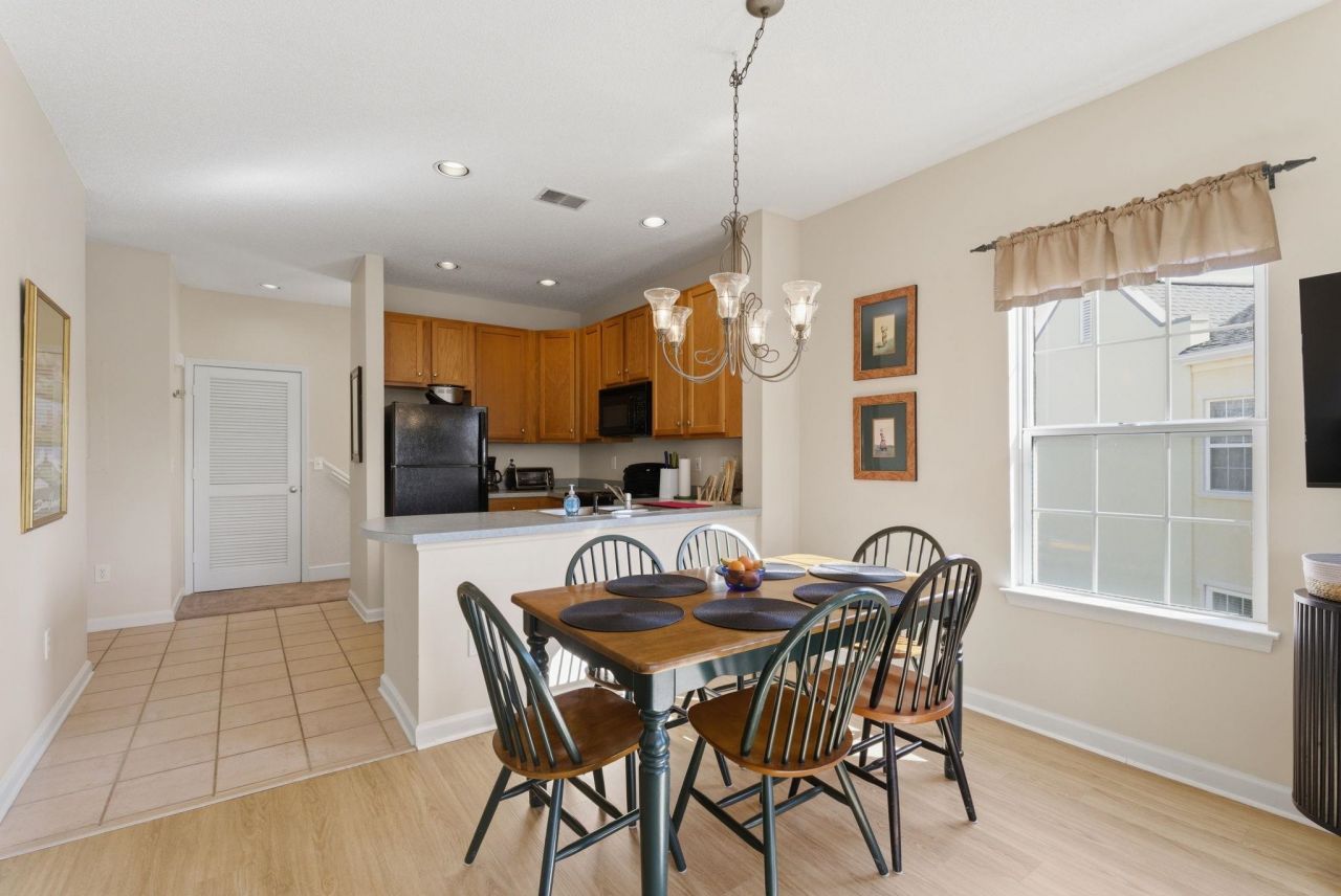 4528 Girvan Dr.  Photo 23