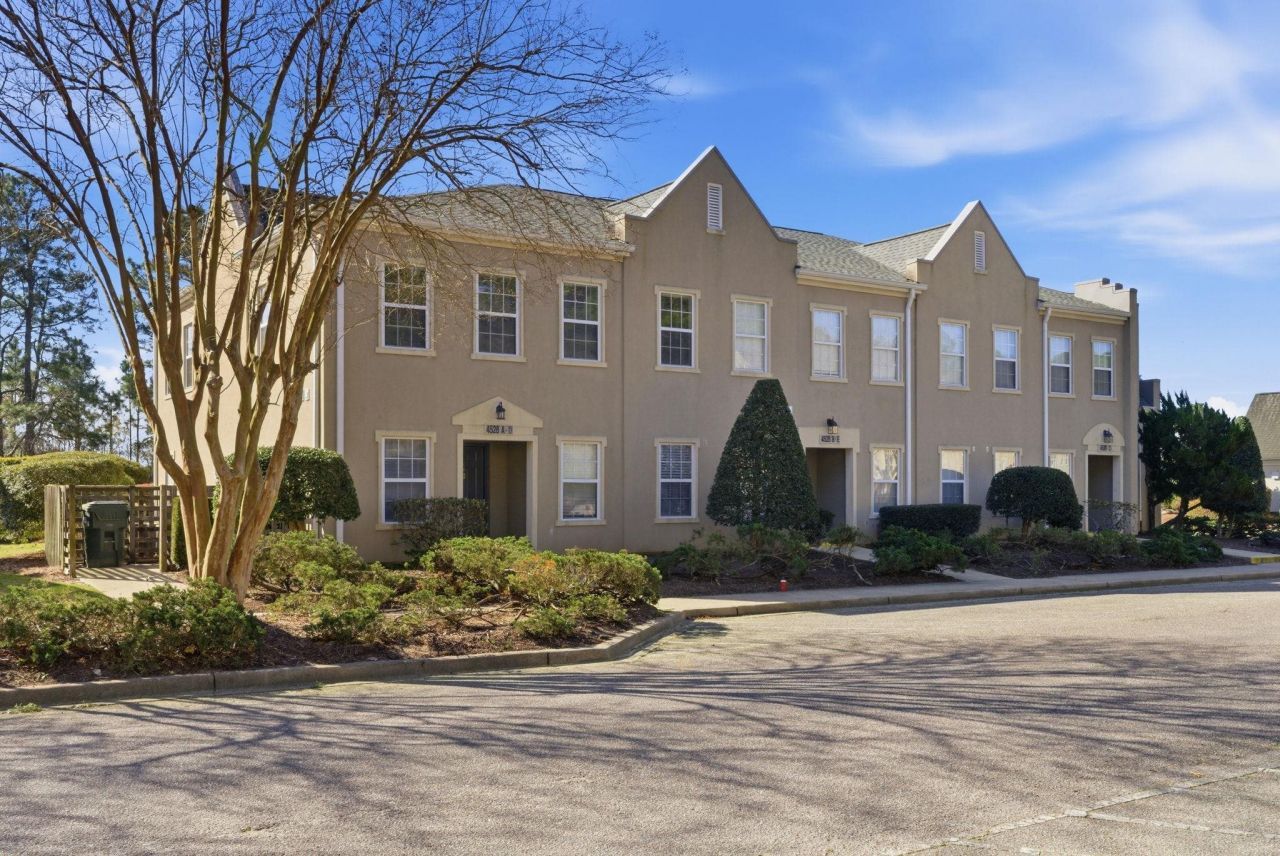 4528 Girvan Dr.  Photo 36