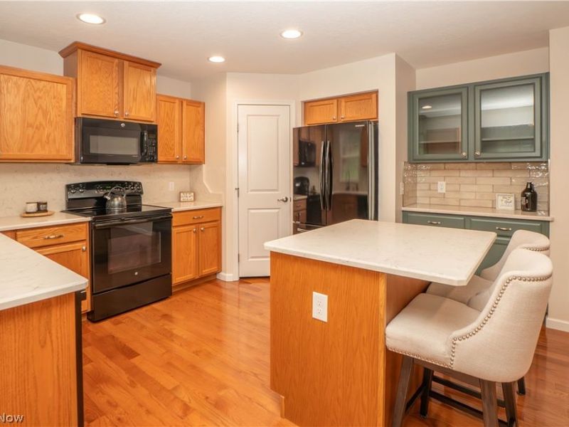 6525 Pine Bluff Avenue NE, Canton, OH 44721 Photo 11