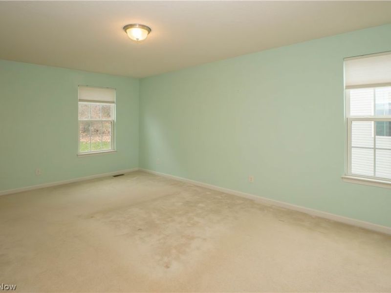 6525 Pine Bluff Avenue NE, Canton, OH 44721 Photo 18