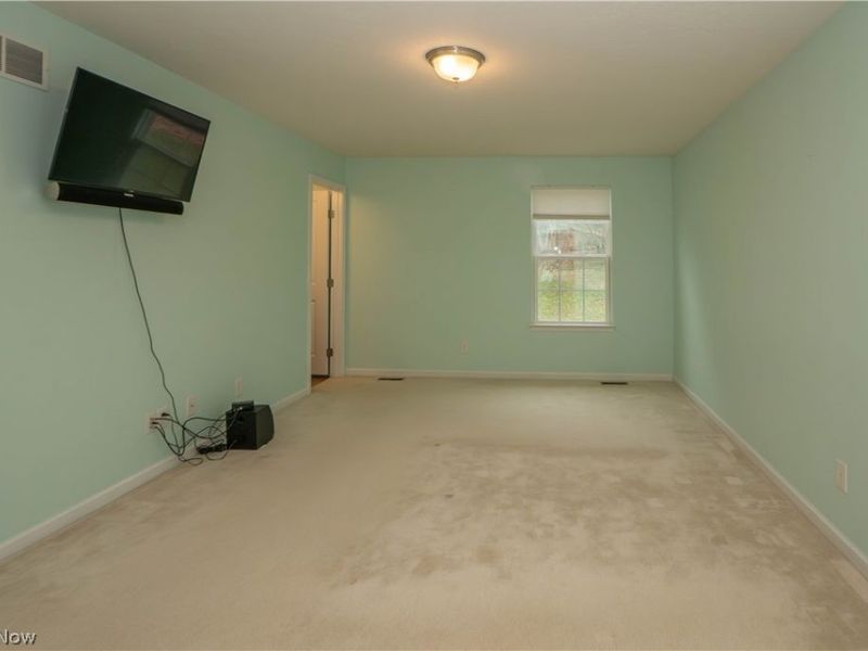 6525 Pine Bluff Avenue NE, Canton, OH 44721 Photo 19