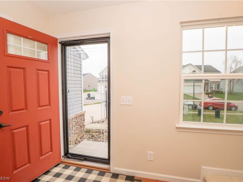 6525 Pine Bluff Avenue NE, Canton, OH 44721 Photo 3