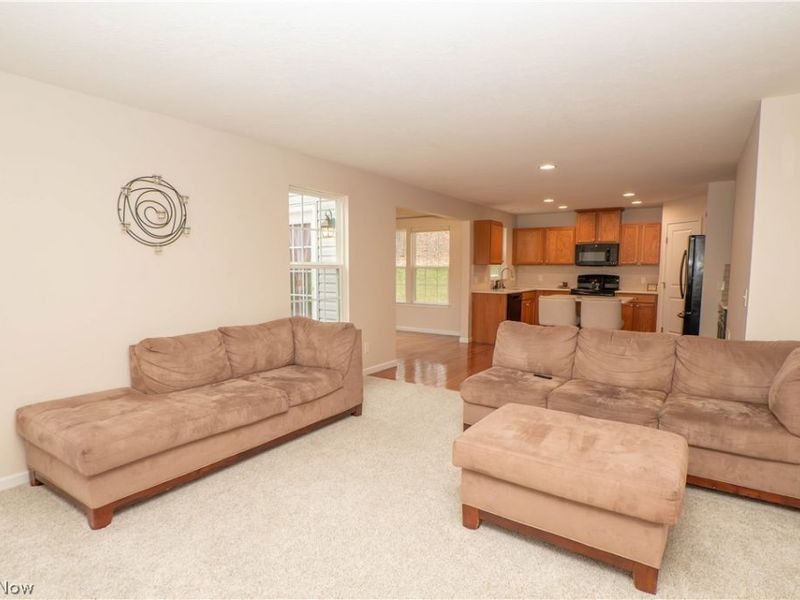 6525 Pine Bluff Avenue NE, Canton, OH 44721 Photo 6