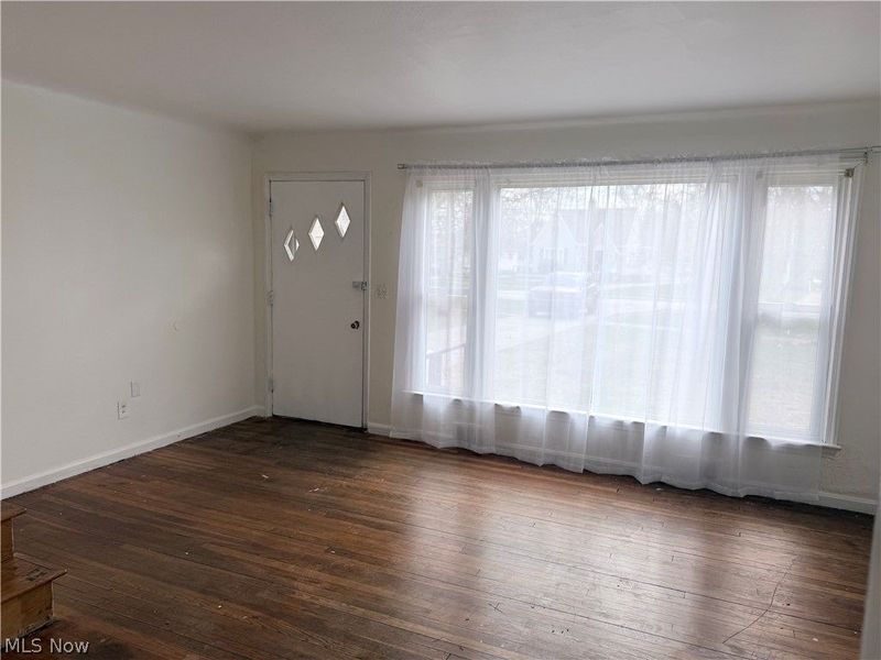 799 Stevens Boulevard, Eastlake, OH 44095 Photo 2