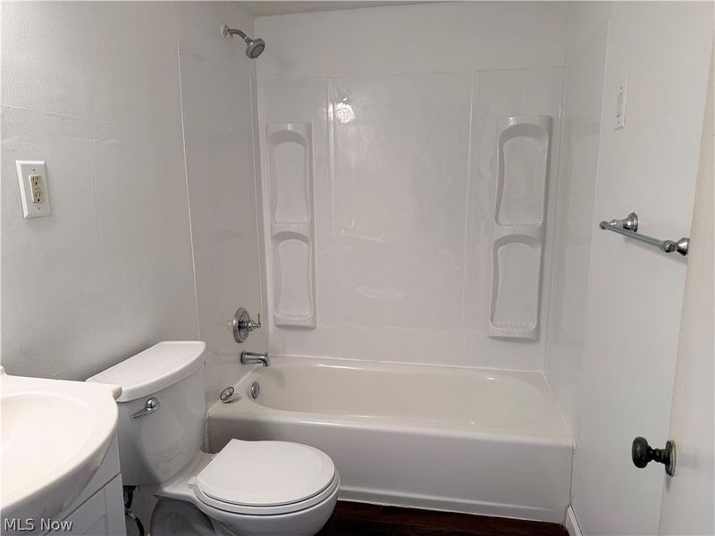 799 Stevens Boulevard, Eastlake, OH 44095 Photo 7