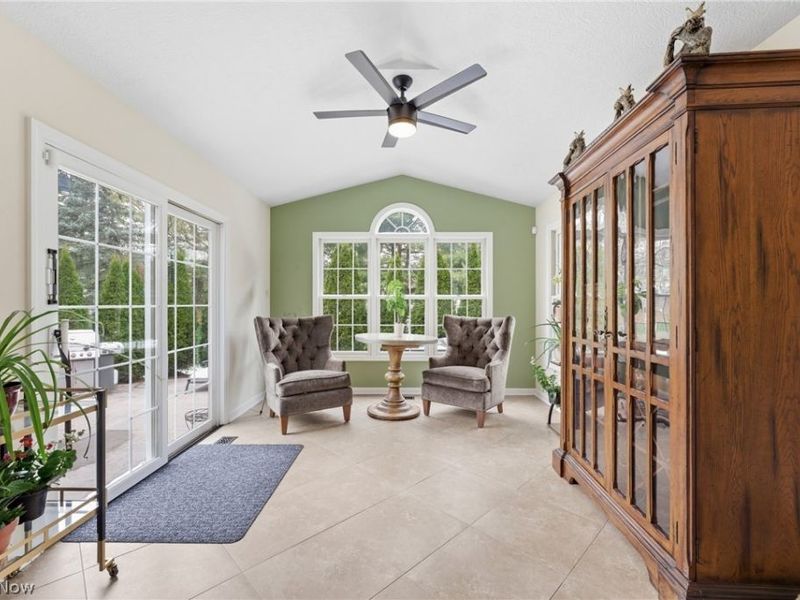 2287 McGinty Road NW, North Canton, OH 44720 Photo 10