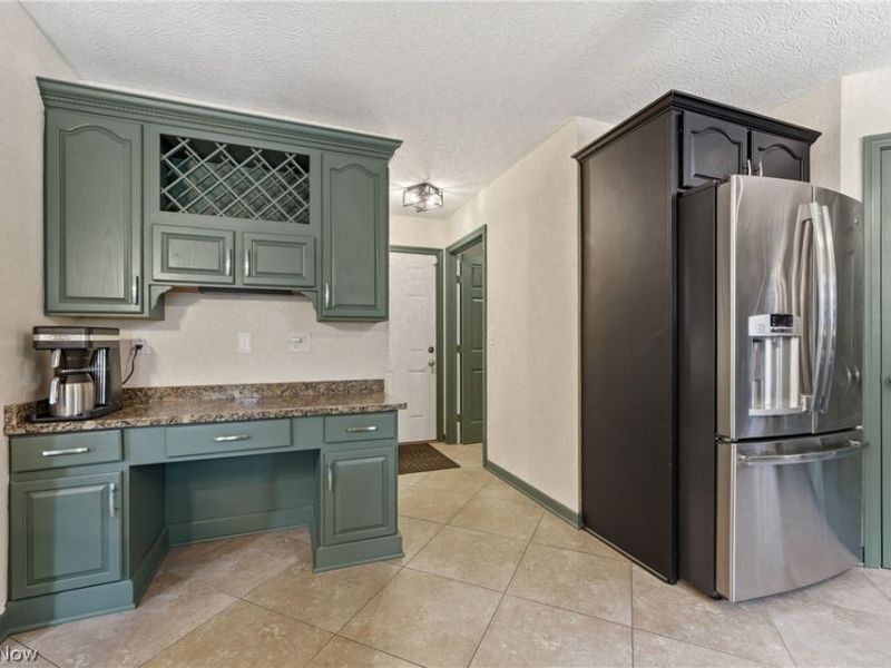 2287 McGinty Road NW, North Canton, OH 44720 Photo 8