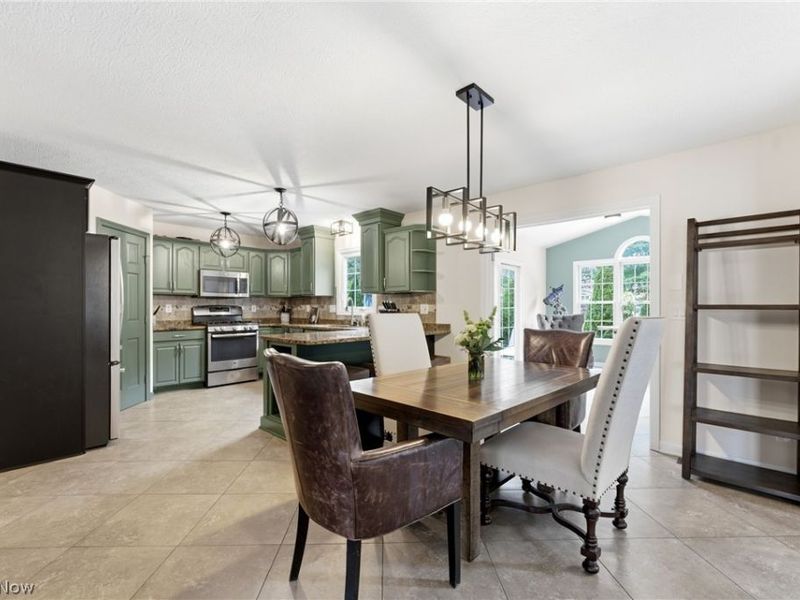 2287 McGinty Road NW, North Canton, OH 44720 Photo 9