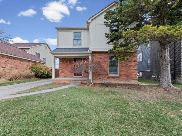 2635 Dorchester Road, Birmingham, MI 48009