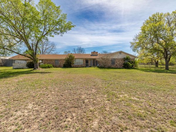 212 Halstedt RD , La Grange, TX 78945